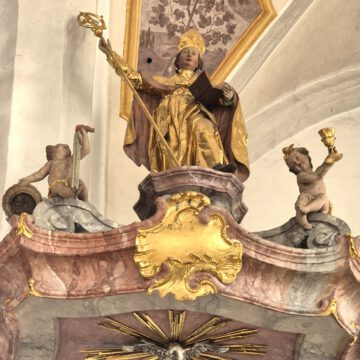 Die Kanzel in der Pfarrkirche St. Martin in Kay